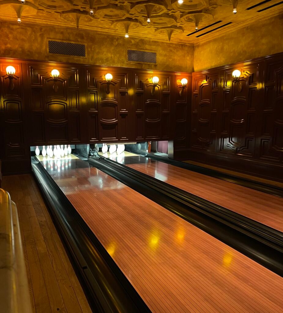 bowling alley the Lafayette hotel San Diego